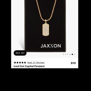Elegant Gold Pendant Necklace with Iced Out Pendant